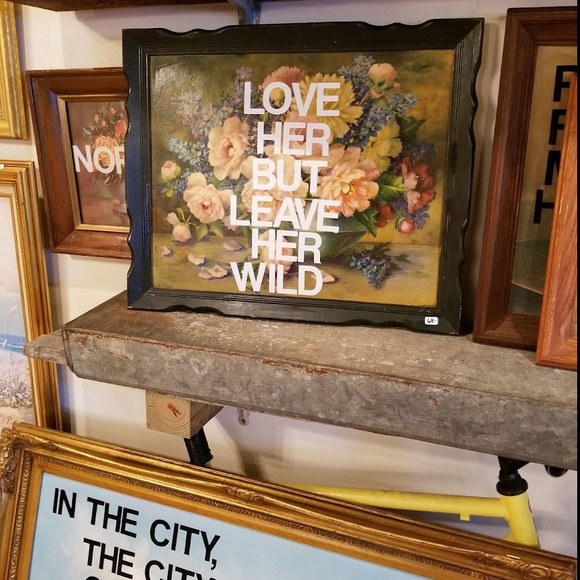 🌿🌸🌙✨🦋 @wildheartgypsy is LIVE NOW! Charlotte is LIVE—Come Shop My Style! 🦋✨🌙🌸🌿 - Picture 4 of 11